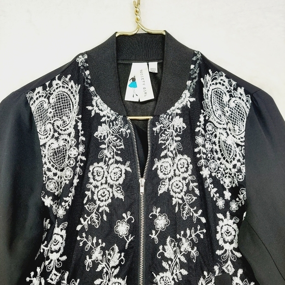 Society Girl Black & White Floral Embroidered Full-Zip Bomber Jacket 1136 - Picture 2 of 7